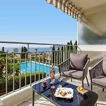 Studio Calme Et Elegant Avec Vue Mer