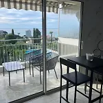 Studio Calme Et Elegant Avec Vue Mer